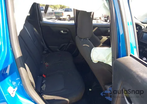 2020 Jeep Renegade Jeepster 4X4 z USA, uszkodzony, nr VIN ZACNJBAB3LPL95589